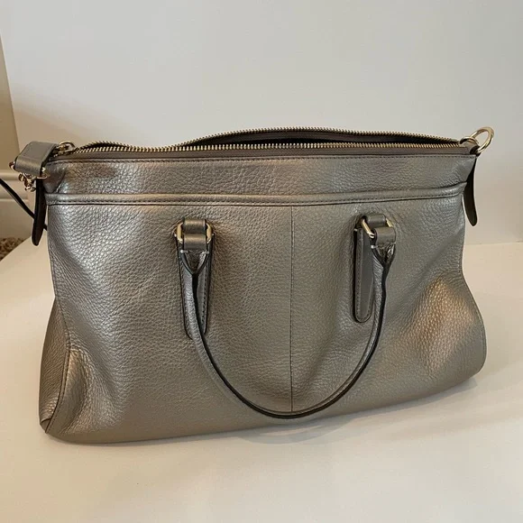 ***SOLD ON ANOTHER SITE***NWOT Authentic COACH two way shoulder handbag - Picture 4 of 5